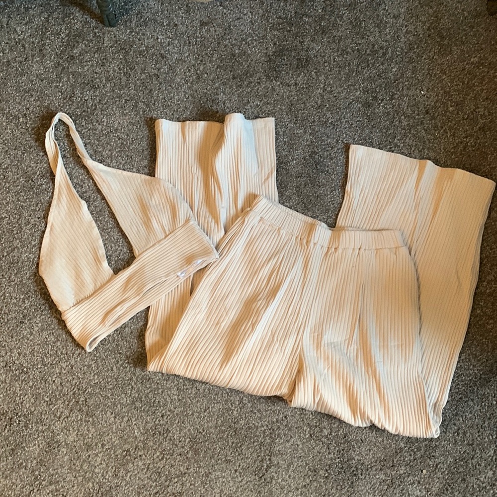 Callahan knitwear cream matching halter top and bottom set size L